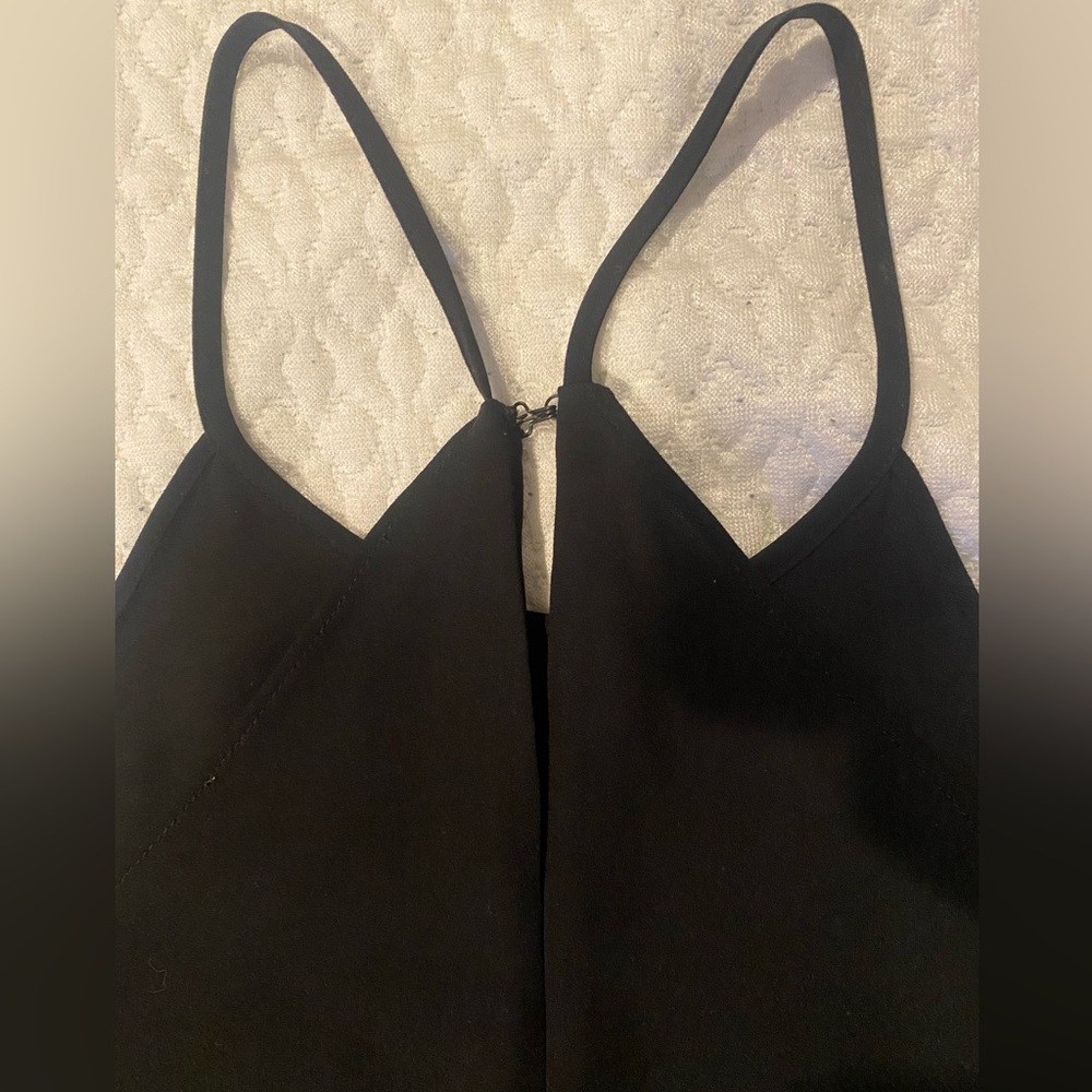 Black sleeveless flowy tank - loft M